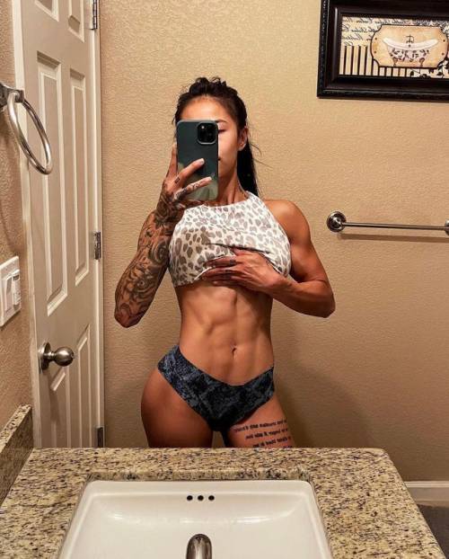 asian-fit-girls:  Katriona Aromin