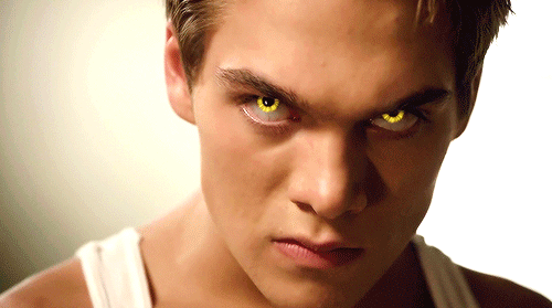 teenwolf:glittermerm-moved: Liam Dunbar in 4x05 I.E.D  Never Forget 