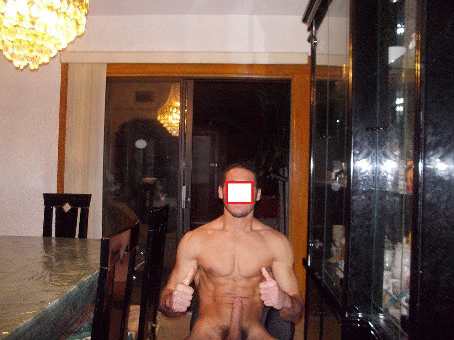 nastyboz:  willwork4wood:  damn. daaaaaaaaaaaaaaaaaaaamn!!!!!!!!!!  Hot str8 guy