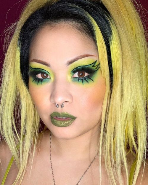 Sugarpill’s founder @shrinkle is feeling her green fantasy in&hellip; Lips: #sugarpill Dropout Eyes: