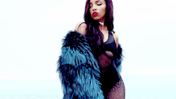 dailytinashegifs:  Tinashe x Kode Mag 
