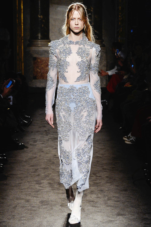couture-day:    Fall/Winter 2016-17 Francesco Scognamiglio   