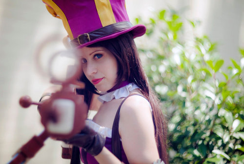 cosplayfanatics:  League of Legends - Caitlyn by Ichimouto