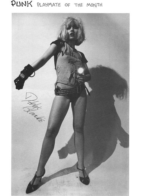 newamusements:  Punk Playmate of the Month Debbie Harry The photo that got Blondie signed.