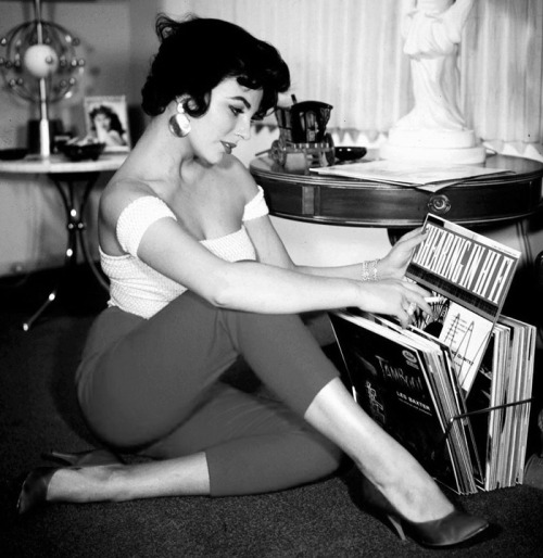 mattadoresit:Joan Collins