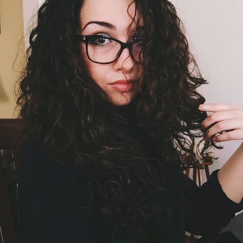 firesongphoenix: #dameswithmanes #curlyhair #girlswithglasses firesongphoenix, fellow tumblr