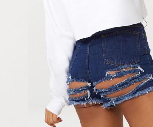 No panty shorts, i nuovi Short da indossare tassativamente senza niente sotto, nuova moda? Spero di 