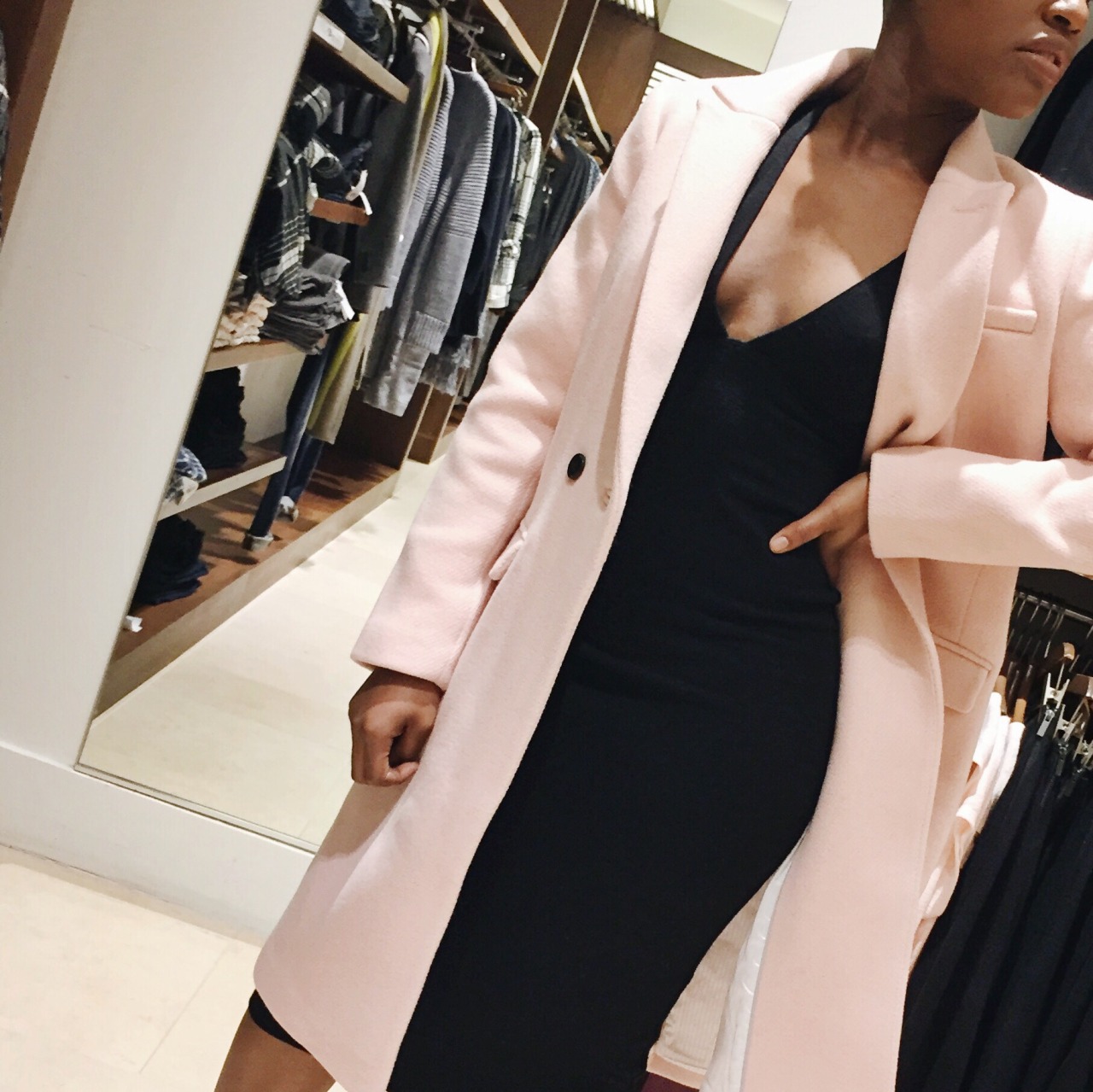 yocourt:  unofficiallylegit:  yocourt:  yes to this pink coat  yes to the pink coat,