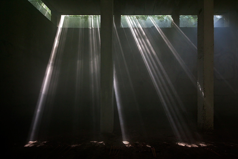 destroyed-and-abandoned:  Smoke in an abandoned underground reservoir Source: le