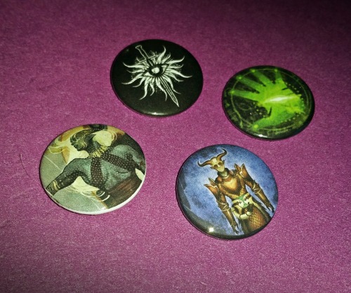  Dragon Age: Inquisition - Choose Your Inquisitor 1-inch Button Pack Show off your Inquisitor with t