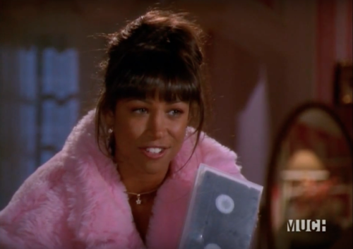 dionne wore pink fur before cam’ron did. from the clueless tv show. 