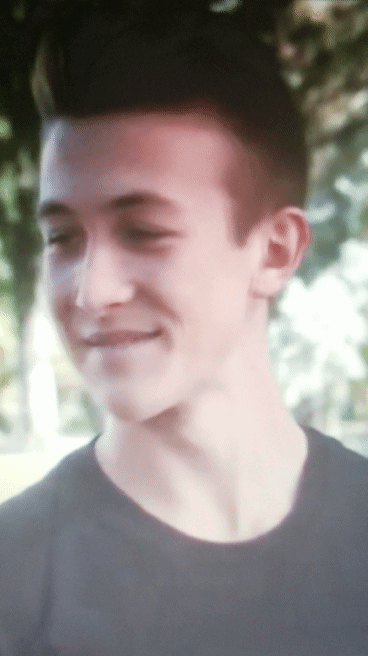 OH MY GOD T.J YOU JUST CANT GET ENOUGH OF CYRUS CANT YOU