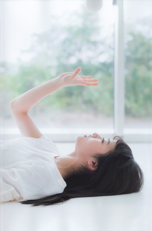 akb48wallpapers:  Mairika Ito