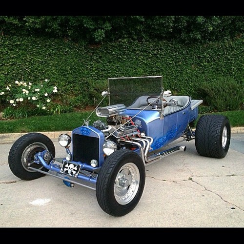 For Sale 1921 Ford T-Bucket. If interested, email dluca885@gmail.com #hotrod #tbucket #racing