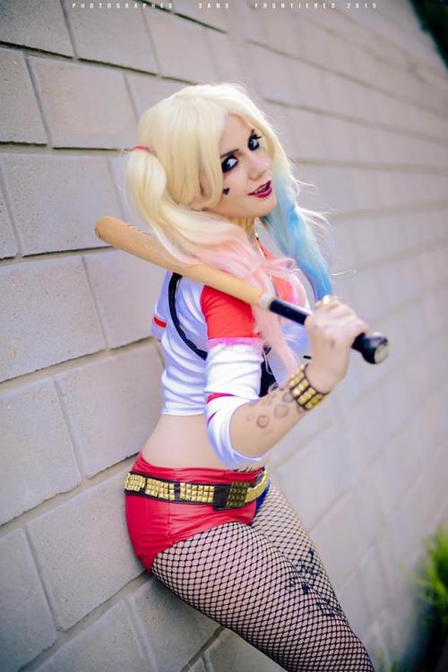 cosplayandgeekstuff:    LA ALQUIMISTA DE ACERO  (Argentina) as Harley Quinn. Photos by:   Photographes Sans Frontieres   