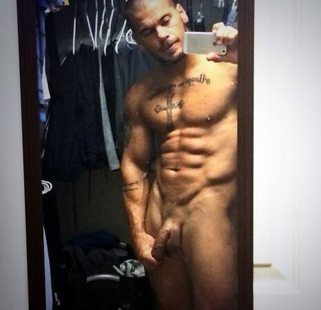 Porn Pics exclusivekiks:  Sexy muscle guy - Damon Danilo