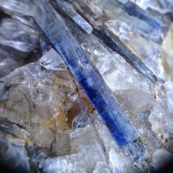 captainspacepirate:  Brb geeking out. Mineralogy