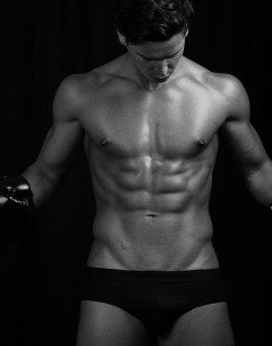 naughtyjorj:  Valeriu Gutu by Giuliano Correia