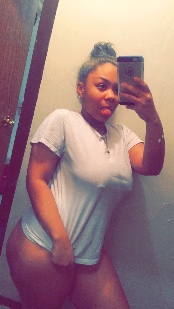 seenude:  Come watch me on snap 💦👅👅🍑🍑😍 message me for snap $$$