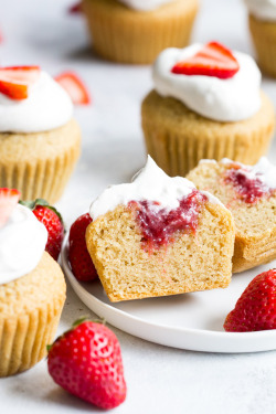 fullcravings:  Paleo/Dairy-Free Strawberry