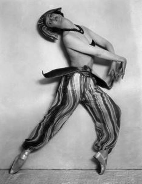 madivinecomedie:Anton Sahm. The dancer Molly Lake 1929