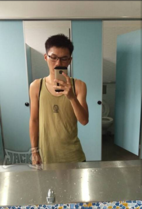 exposingguysiswhatidobest:Dellon, flex btm.. IG: tvcerz