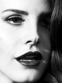 stylesineedthepayne:  I love lana del Rey