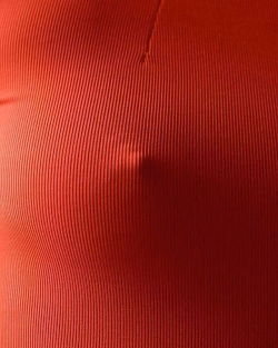 soie–noire:Rouge…