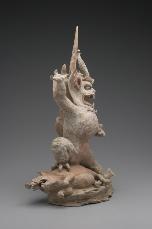 theancientwayoflife:~ Tomb Guardian Creature (Zhenmushou). Date: ca. A.D. 740  Culture:&nb