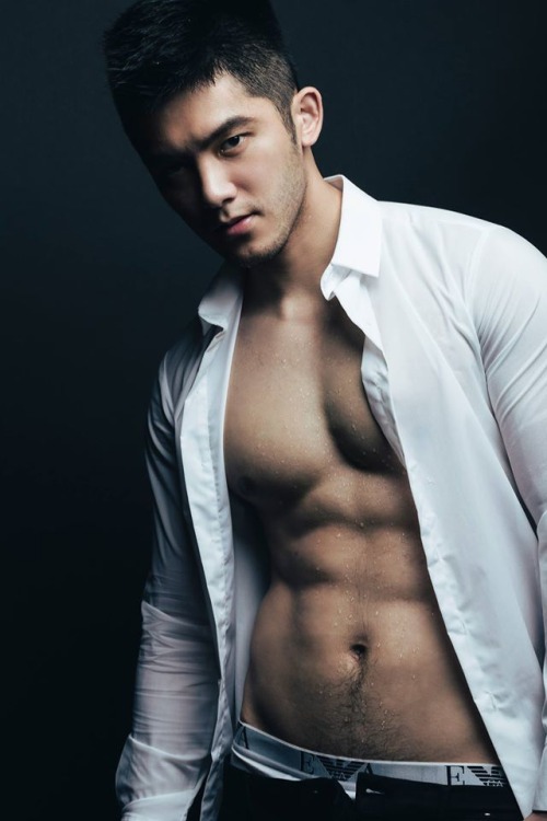 tinyaubb: Eason Lin 