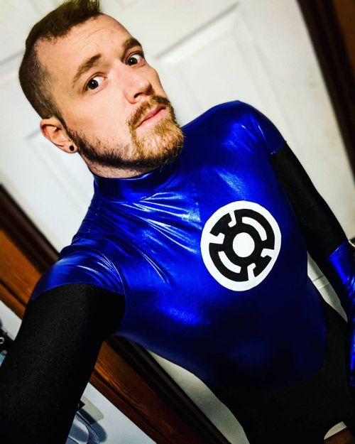 I need to show off my #bluelantern suit more often. Everyone knows about the Green Lanterns – 