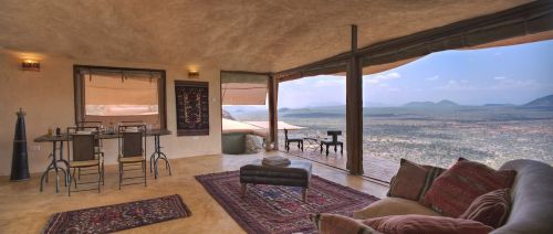 luxuryaccommodations:  Saruni Samburu - KenyaSet in 200,000 acres of unspoilt wilderness, in northern Kenya, Saruni Samburu comprises 6 luxurious villas, complete with spacious sitting/dining areas, sprawling verandas, outdoor showers, and wonderful views