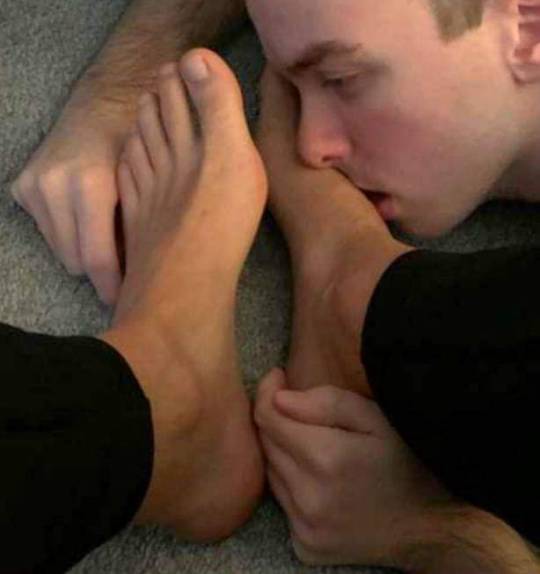 alexfeet70: porn pictures