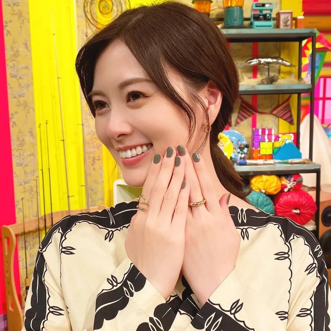 かわいい O Goodmorning おはよう 白石麻衣 Mai Shiraishi かわいい O Goodmorning おはよう 白石麻衣 Mai Shiraishi