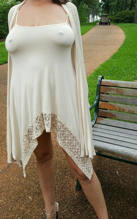 sassyass2525:  soccer-mom-marie:  @sassyass2525 Braless Friday in a local garden museum…pokies in the park!! 😈😈 Lots of grounds crew around wherever we were for some reason! 😉 Lots of ❤ @soccer-mom-marie!!  ❤️❤️❤️ You might have
