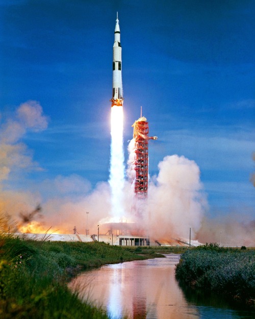 Riverside Launch. The Saturn V Lifts Off Launch Pad 39B At Kennedy Space Center For Apollo 15, July 1971.