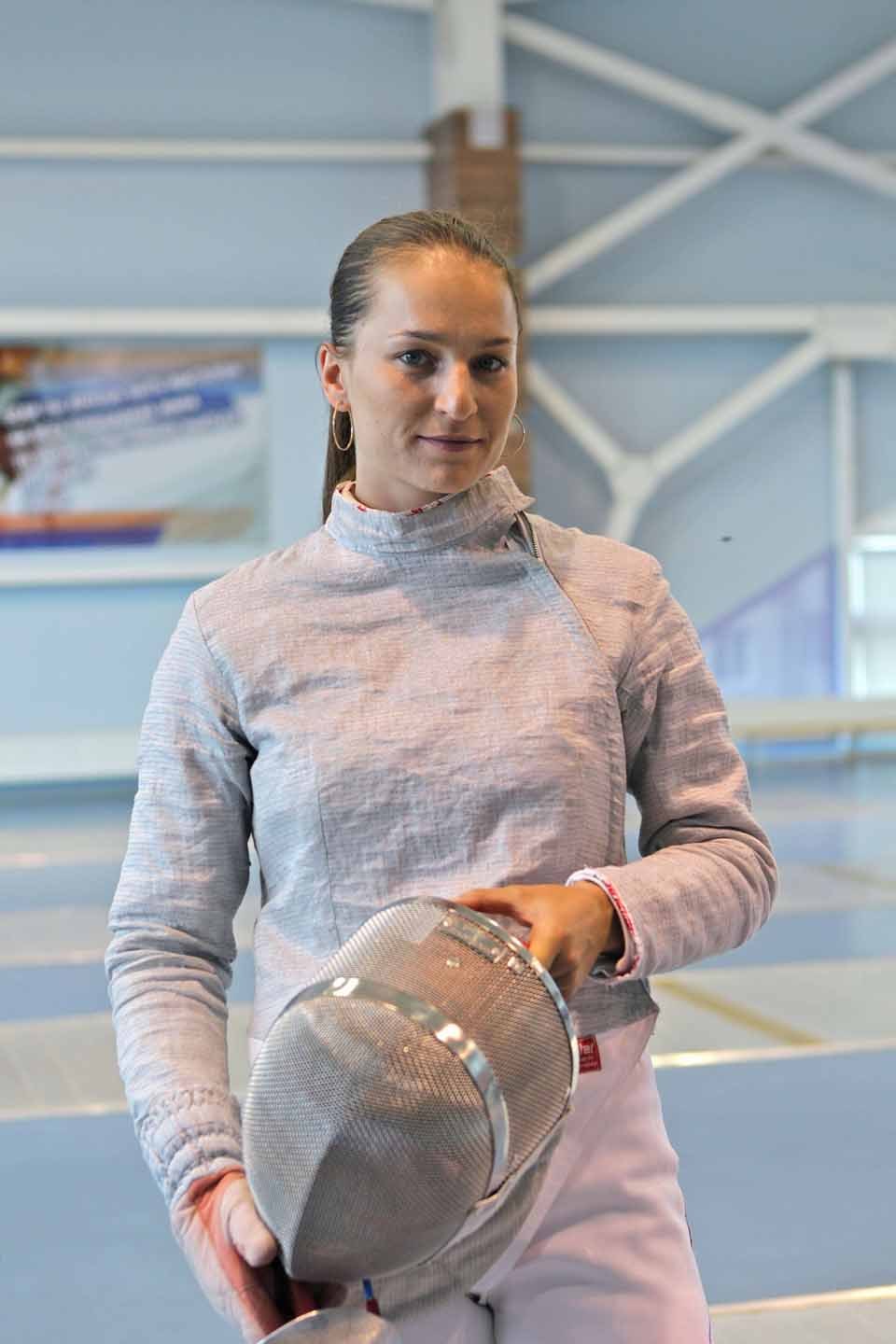 modernfencing:  [ID: four photos of sabre fencers] Here’s your top four for women’s