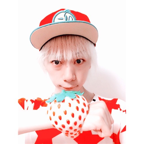 tokyo-fashion:  Harajuku Fashion Walk Official American Debut at Anime Expo Junnyan will lead the first ever Official U.S. Harajuku Fashion Walk on Sunday, July 5 at Anime Expo, Los Angeles! Full Details