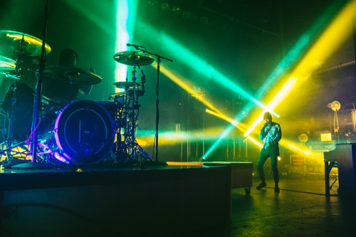 oneanddun:  December 9, 2015 || Vancouver, Canada @ Vogue Theatre