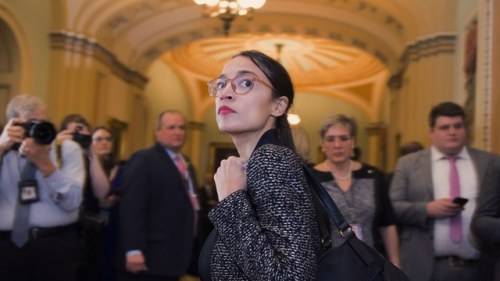 Alexandria Ocasio-Cortez Called Out the “Broken Mentality” of Democrats’ Establish