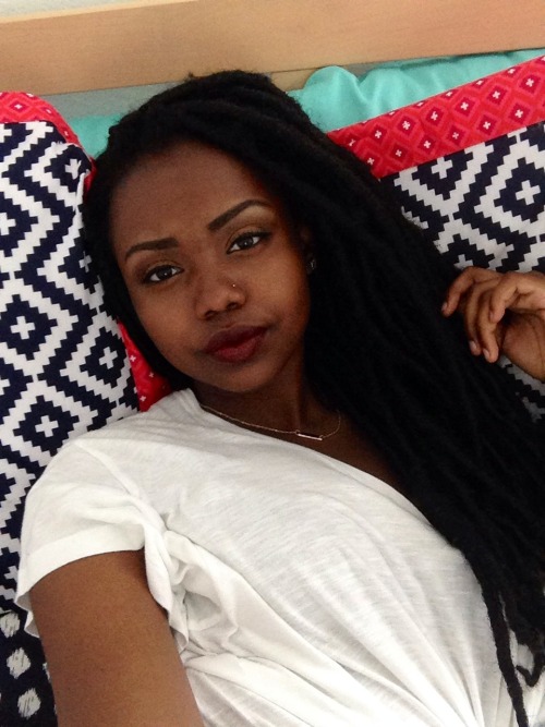 fckyeahprettyafricans:  Burundi itstheylovetheafro:  East African Girl 🌍  