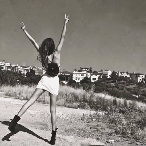 sexy-skinny-confident:  -