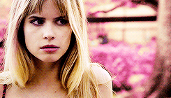 neonhelper — Gif Pack: Carlson Young
