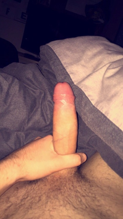 londonsoldier:  southampton-chavs: 21Yo discreet army lad in Southampton  Fuckin Hot Loggie