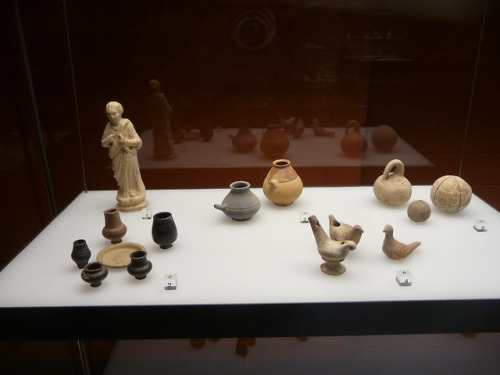 Romano-Germanic Museum - children’s lifeToy dishes, animals, soldiers and,,,school :-)Cologne,