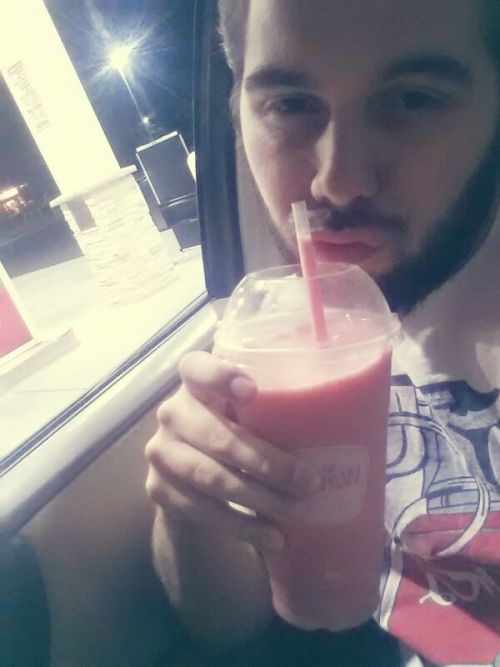 landorus: I got q smoothie at 1:30am bc im a FUCKING ADULT