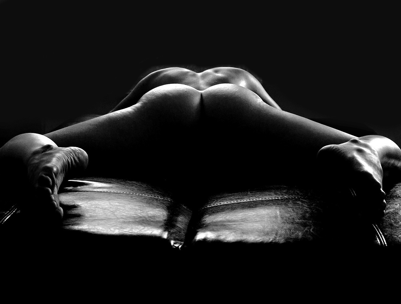 nicholasadamnudes: dinner’s ready!!… model:Lucija 