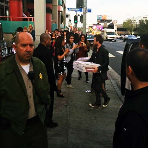allaaronpaul:
“ Anyone who say’s Aaron Paul isn’t the coolest celebrity there ever was, or ever has been, I present you with this….
He showed up to the Arcade Fire show and brought pizza for everyone. So… there’s that.
”