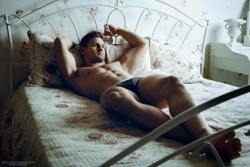 goldenmenbgd:  Kirill Dowidoff by Mitya Nevsky