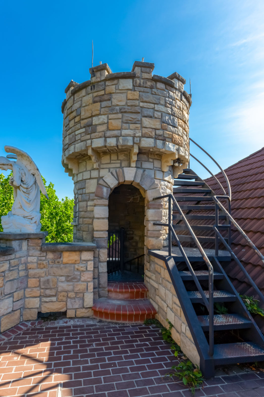 XXX House with Private Scuba Diving Tunnels for photo